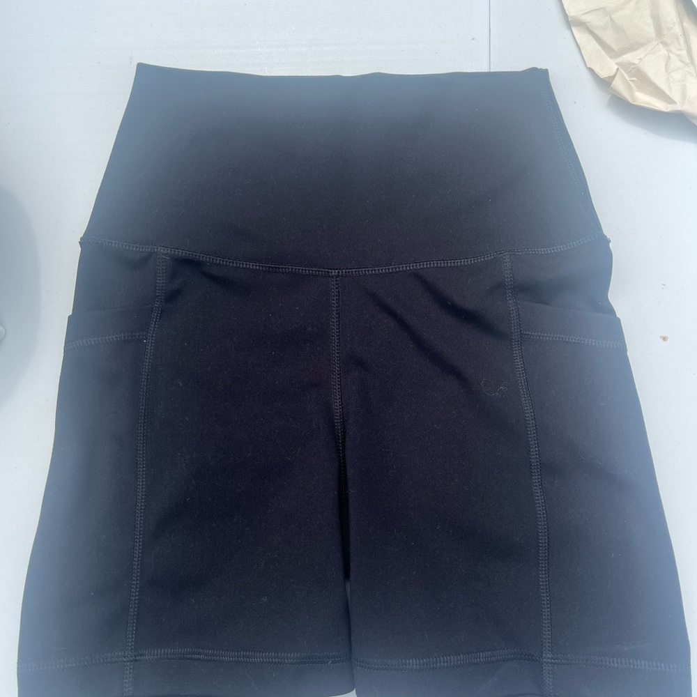 Yogalicious Black High-Waist Shorts